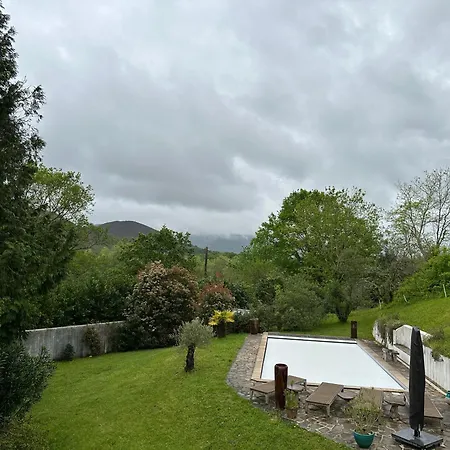 Belle Maison Basque Avec Grande Piscine Chauffee * Saint-Pee-sur-Nivelle