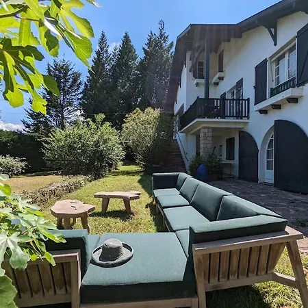 Villa Belle Maison Basque Avec Grande Piscine Chauffee *