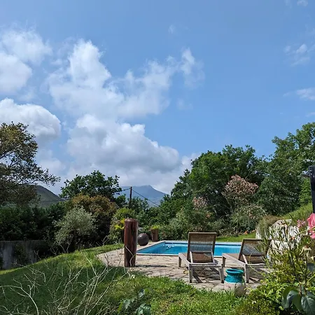 Belle Maison Basque Avec Grande Piscine Chauffee Saint-Pee-sur-Nivelle