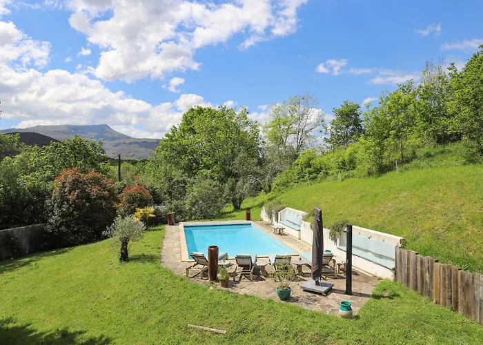 Belle Maison Basque Avec Grande Piscine Chauffee